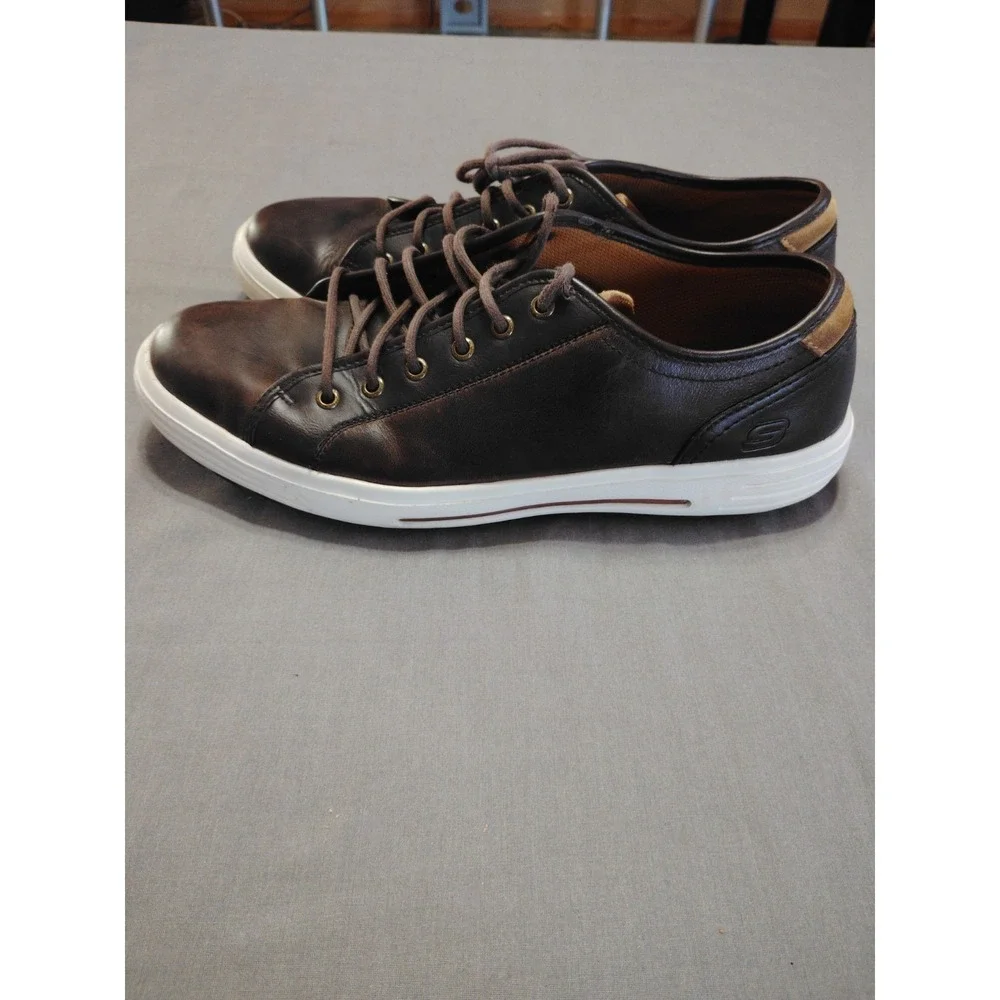 Skechers Classic Fit Me Shoes Air-Cooled Memory Foam Brown‎ Leather Preppy 13***